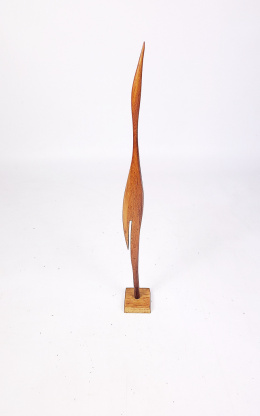 Drewniana figurka żurawia z lat 70.